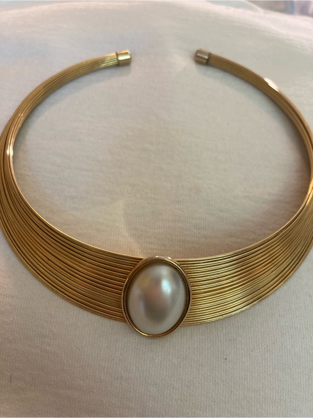Vintage Cuff Choker Necklace with Faux Pearl
